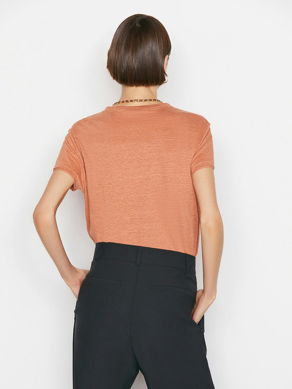 shirt back view alt:fit2